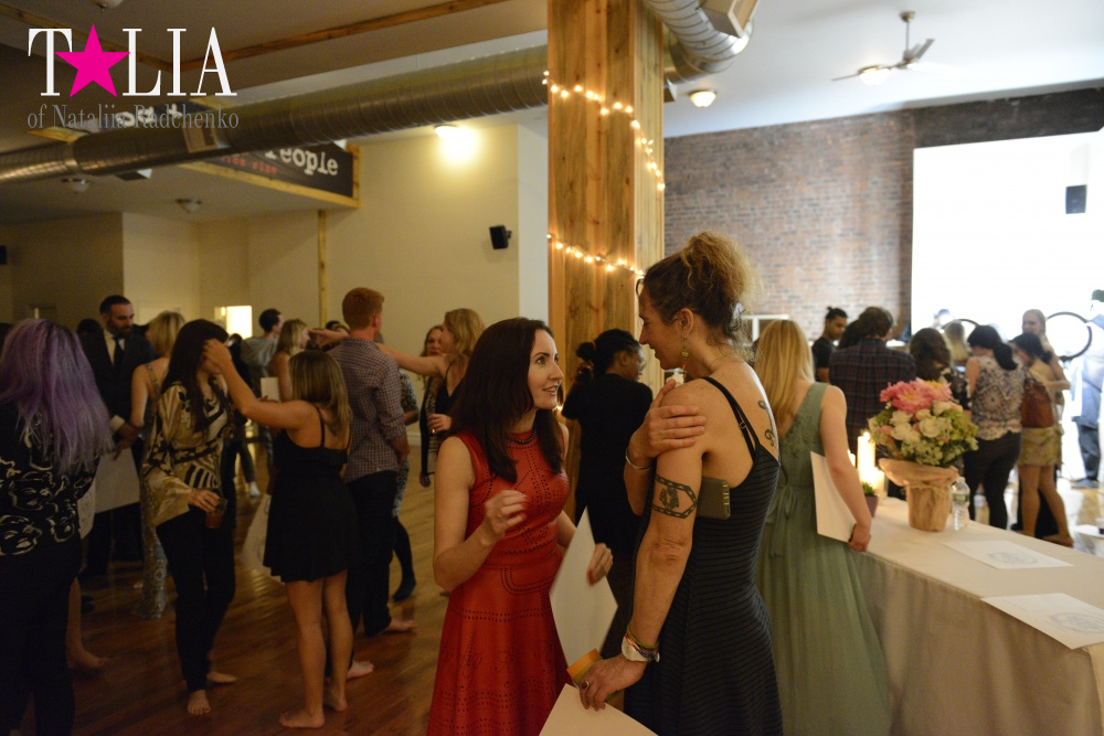 Неофициальная часть выпускного вечера тренеров Виньяса-Йоги в Нью-Йорк-Сити 2016