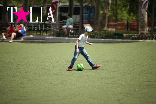 Соккер или европейский футбол - один из самых любимых видов спорта в Америке.