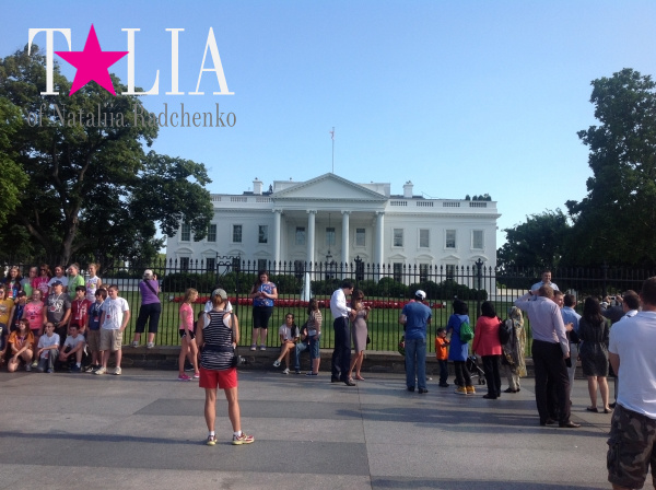 Вот такой забор отделял посетителей от достопримечательности раньше! Белый Дом, Вашингтон, округ Коламбия, США (The White House)