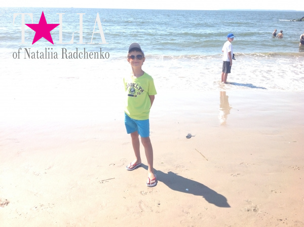 Самый популярный в Нью-Йорке пляж ''Кони-Айленд''. Бруклин, Нью-Йорк, США