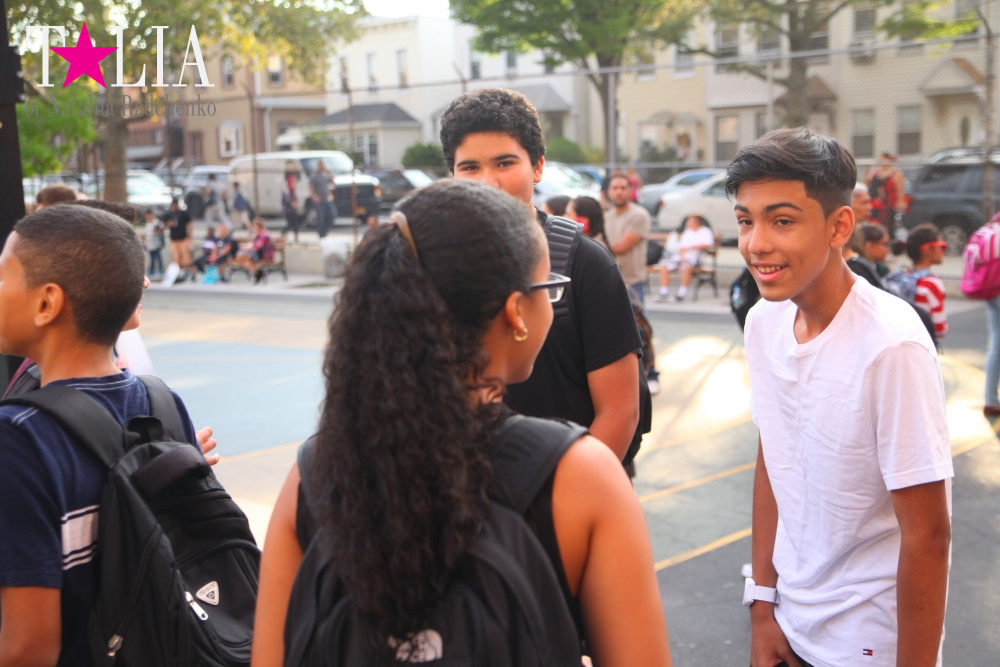 Первый раз в шестой класс в американской школе (PS/IS 104, Нью-Йорк)