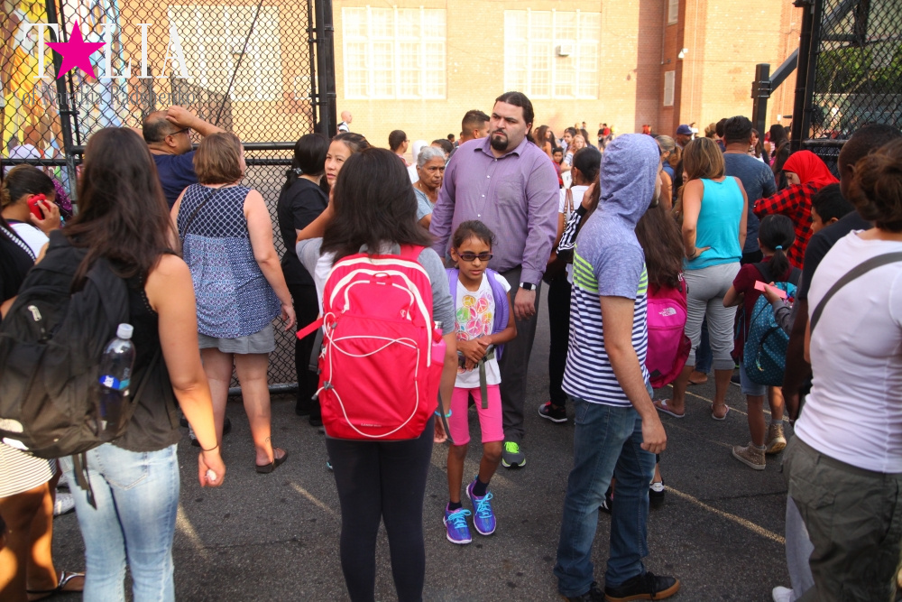 Первый раз в шестой класс в американской школе (PS/IS 104, Нью-Йорк)