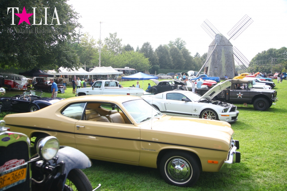 Шоу ретро-автомобилей в Хэмптонсе, штат Нью-Йорк