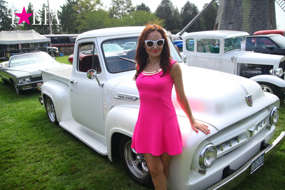 Шоу ретро-автомобилей в Хэмптонсе, штат Нью-Йорк