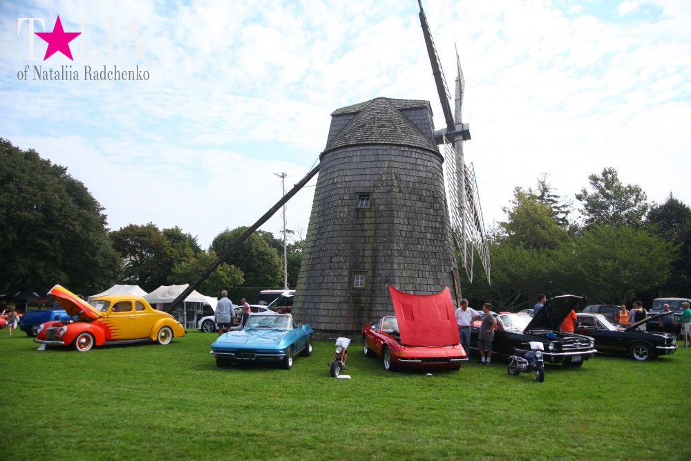 Шоу ретро-автомобилей в Хэмптонсе, штат Нью-Йорк