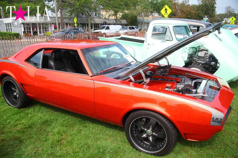 Шоу ретро-автомобилей в Хэмптонсе, штат Нью-Йорк