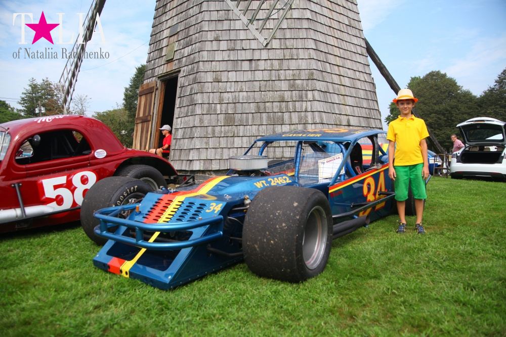 Шоу ретро-автомобилей в Хэмптонсе, штат Нью-Йорк