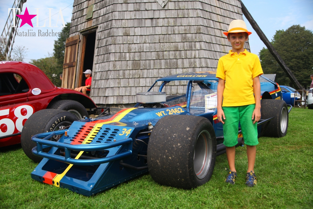 Шоу ретро-автомобилей в Хэмптонсе, штат Нью-Йорк