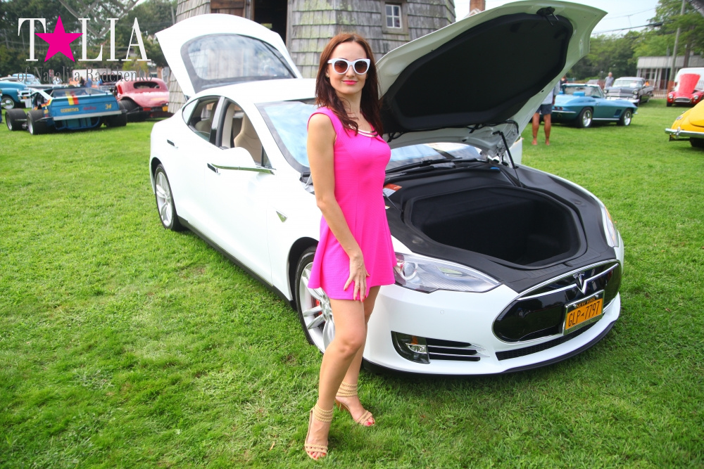 Шоу ретро-автомобилей в Хэмптонсе, штат Нью-Йорк