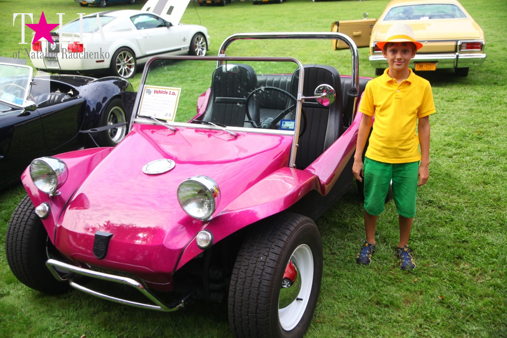 Шоу ретро-автомобилей в Хэмптонсе, штат Нью-Йорк