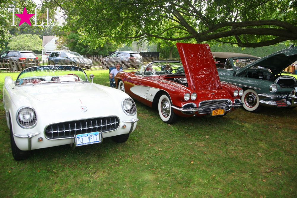 Шоу ретро-автомобилей в Хэмптонсе, штат Нью-Йорк