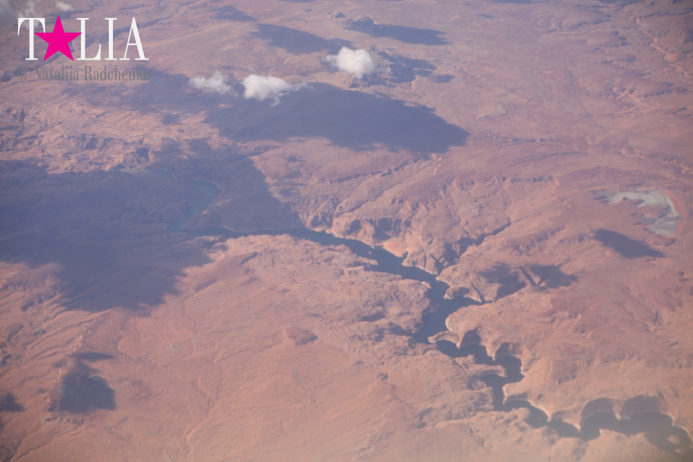 Америка с высоты птичьего полета и эссе на тему - почему я люблю самолеты? А также аэропорт Лас Вегаса