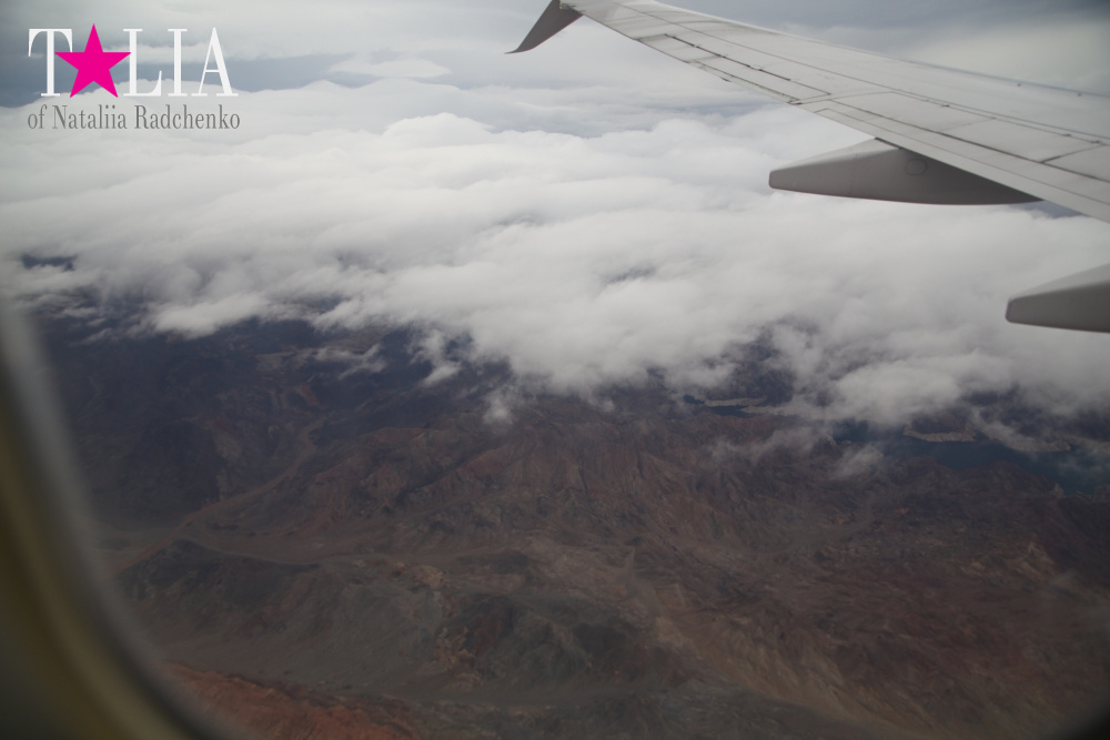 Америка с высоты птичьего полета и эссе на тему - почему я люблю самолеты? А также аэропорт Лас Вегаса