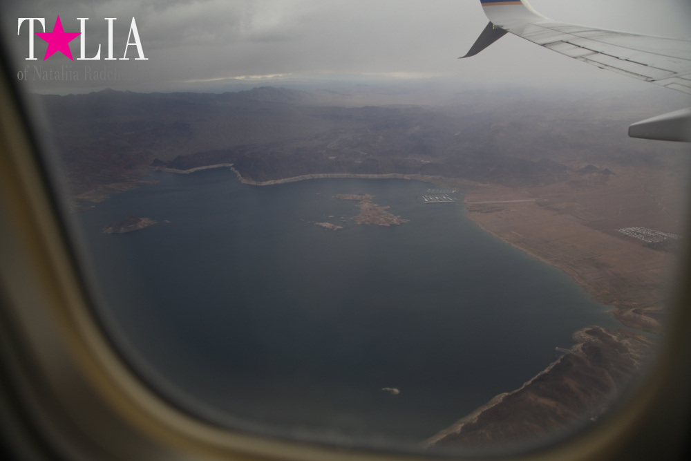 Америка с высоты птичьего полета и эссе на тему - почему я люблю самолеты? А также аэропорт Лас Вегаса