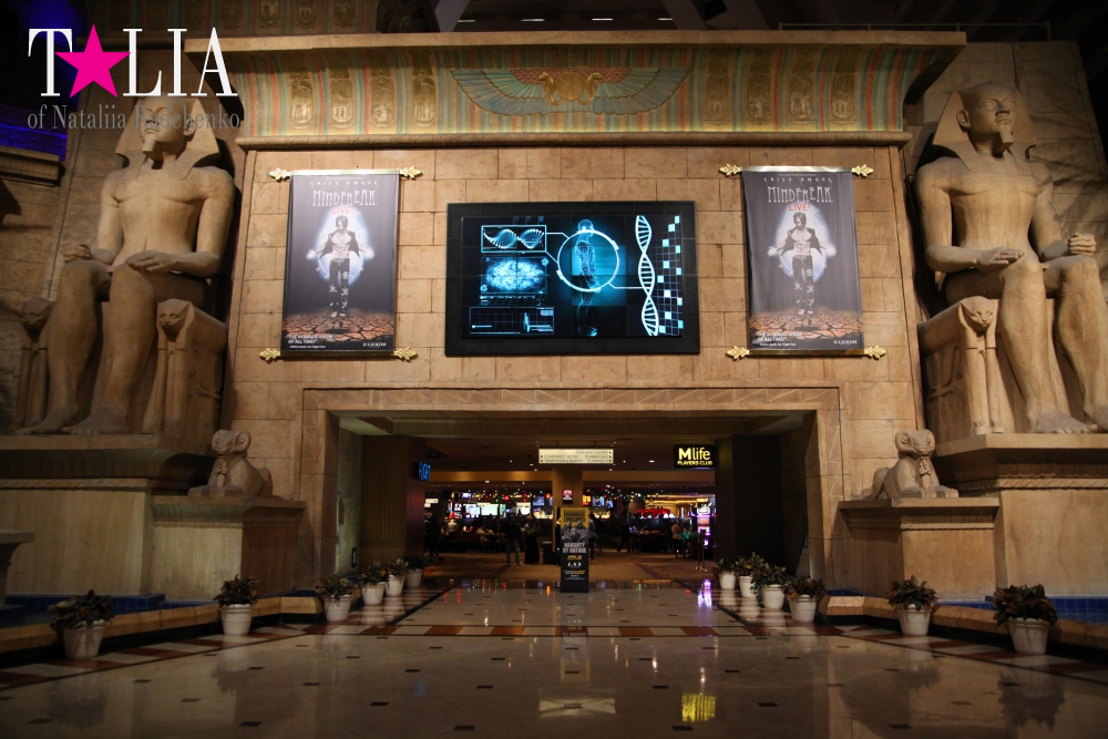 Пирамида в Лас Вегасе или отель Луксор, в котором мы останавливались