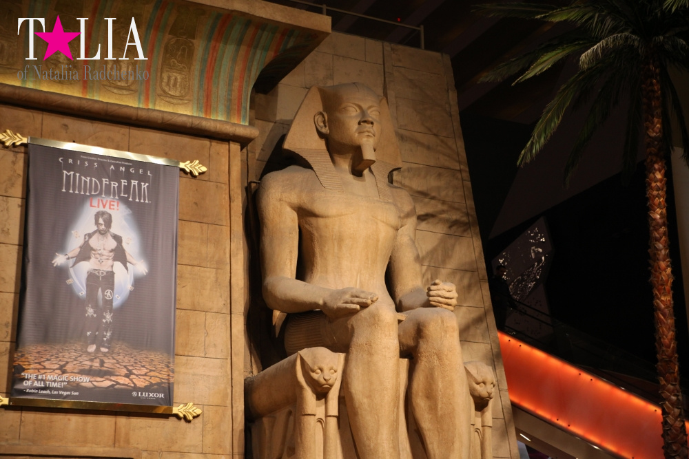 Пирамида в Лас Вегасе или отель Луксор, в котором мы останавливались