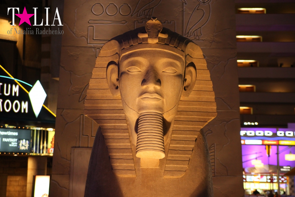 Пирамида в Лас Вегасе или отель Луксор, в котором мы останавливались