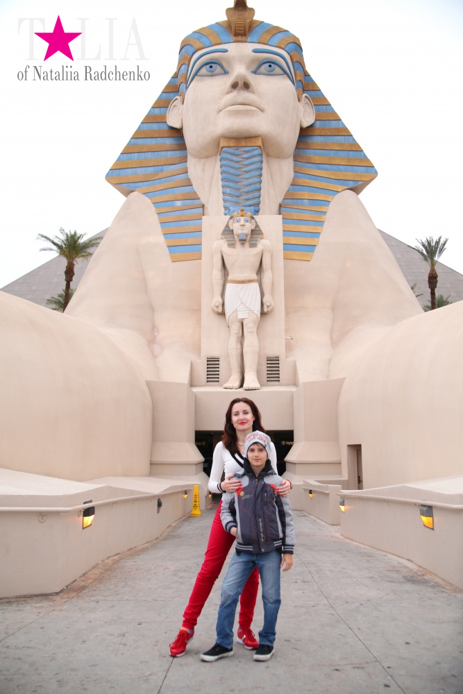 Главная улица Лас Вегаса - Стрип, с самыми дорогимы отелями в мире