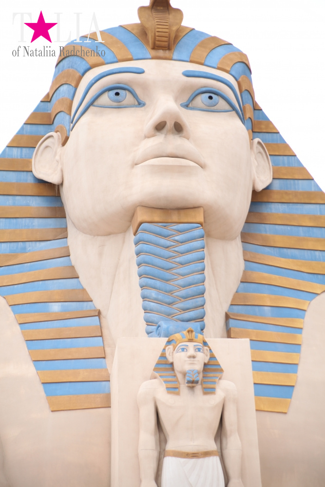 Пирамида в Лас Вегасе или отель Луксор, в котором мы останавливались