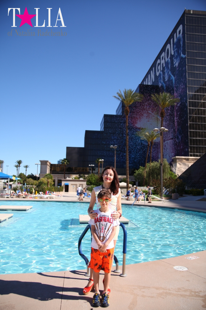 Пирамида в Лас Вегасе или отель Луксор, в котором мы останавливались