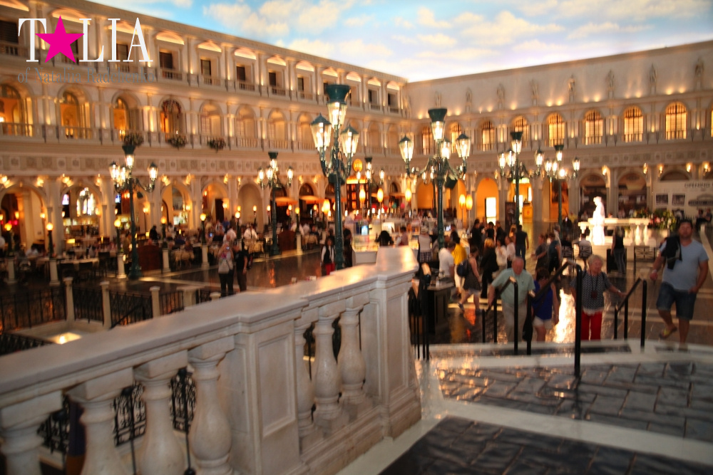 Каналы Венеции в отеле The Venetian в Лас Вегасе, Невада, США