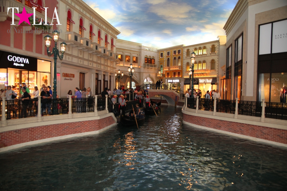 Каналы Венеции в отеле The Venetian в Лас Вегасе, Невада, США