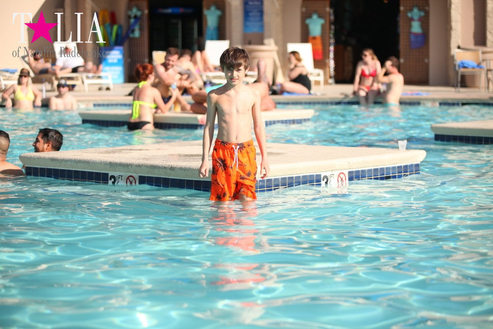 Бассейн в отеле Луксор в Лас Вегасе