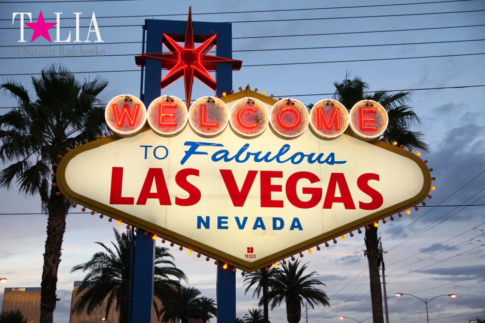 Вывеска Добро Пожаловать в Лас Вегас - визитка города грехов