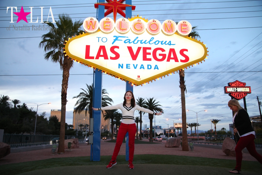 Вывеска Добро Пожаловать в Лас Вегас - визитка города грехов