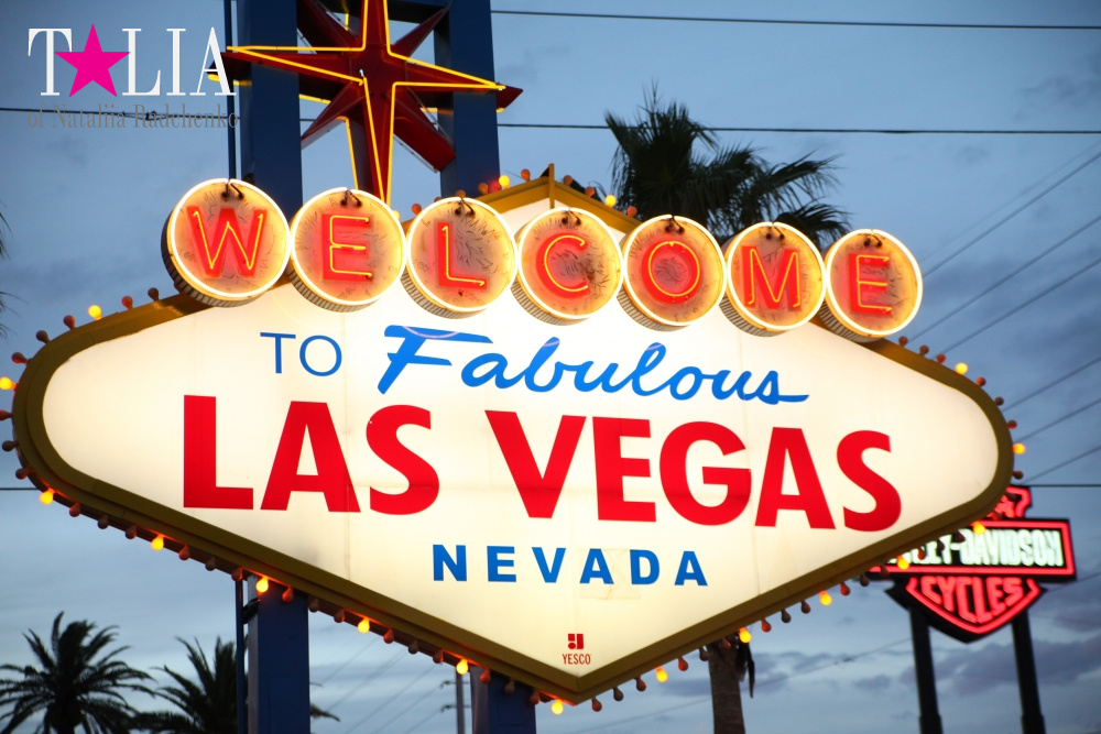 Вывеска Добро Пожаловать в Лас Вегас - визитка города грехов