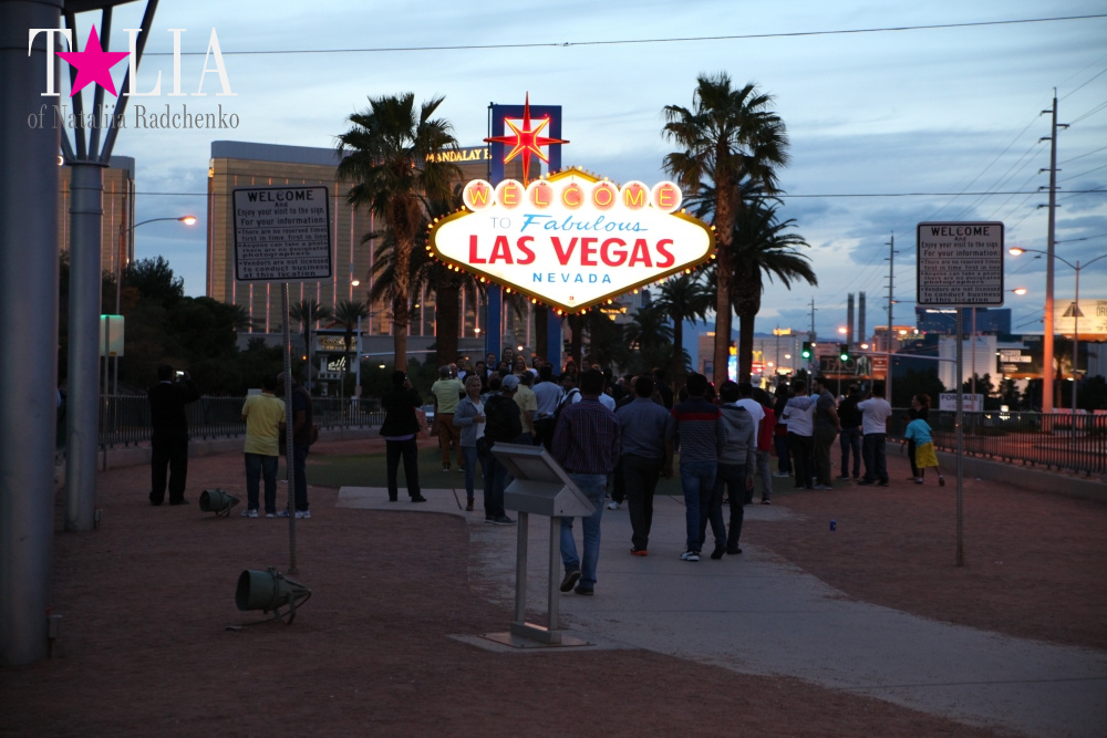 Вывеска Добро Пожаловать в Лас Вегас - визитка города грехов