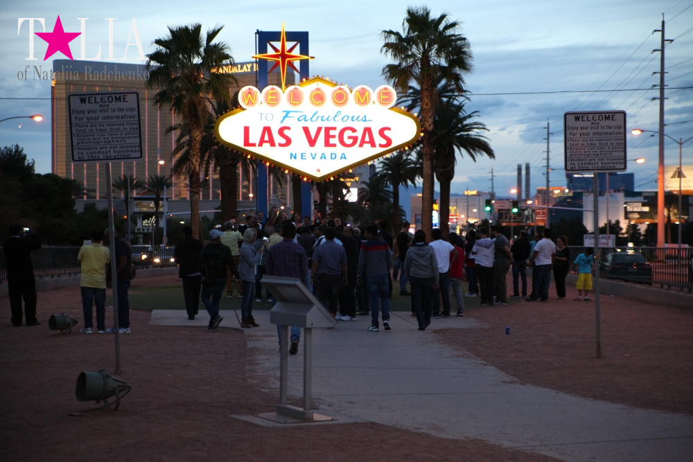 Вывеска Добро Пожаловать в Лас Вегас - визитка города грехов