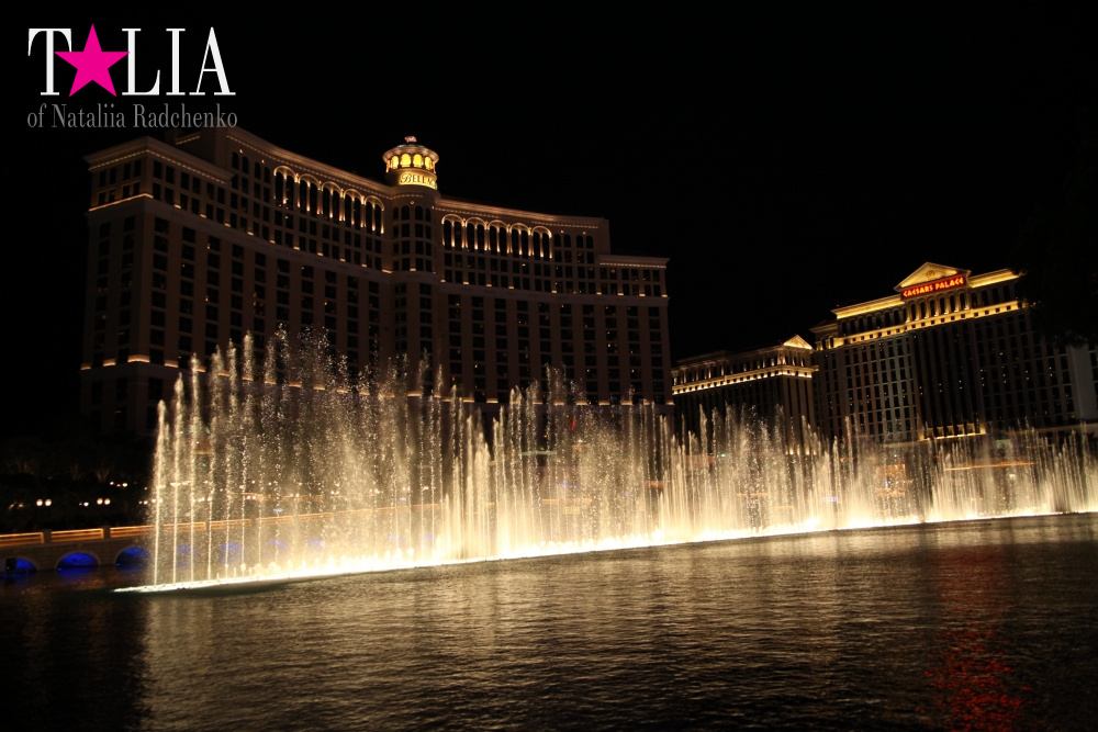 Танцующие Фонтаны Белладжио в Лас Вегасе, Невада, США
