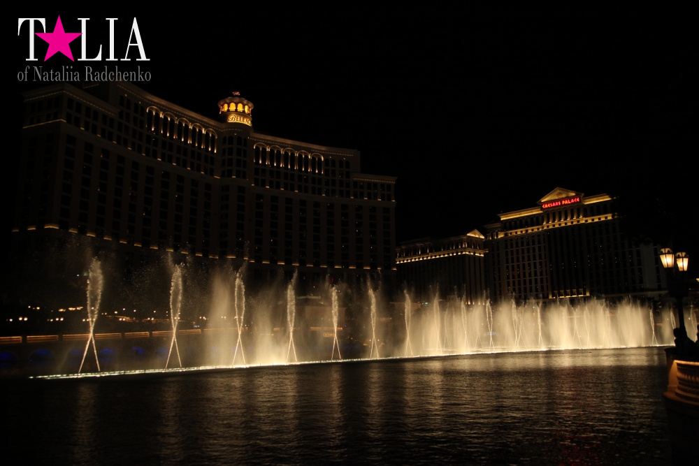 Танцующие Фонтаны Белладжио в Лас Вегасе, Невада, США
