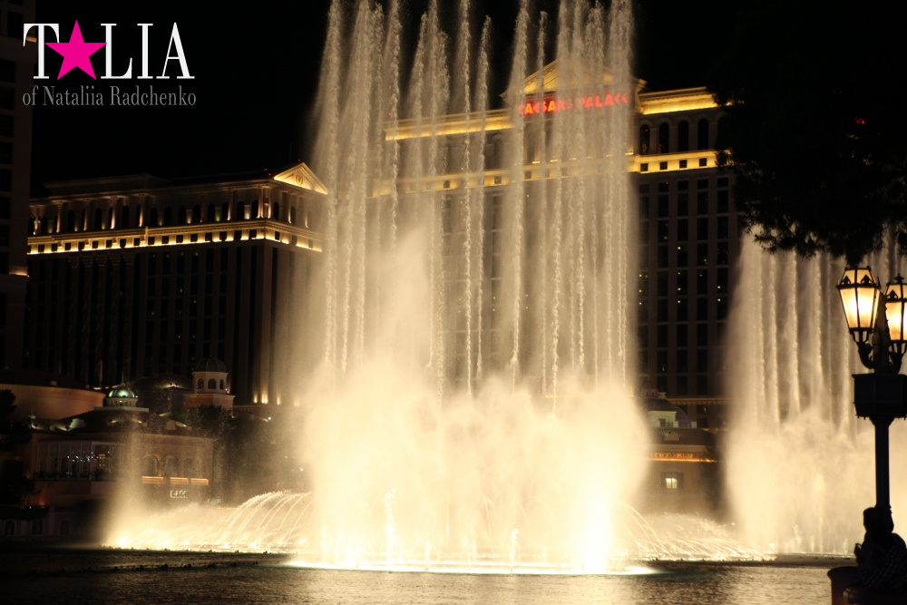 Танцующие Фонтаны Белладжио в Лас Вегасе, Невада, США