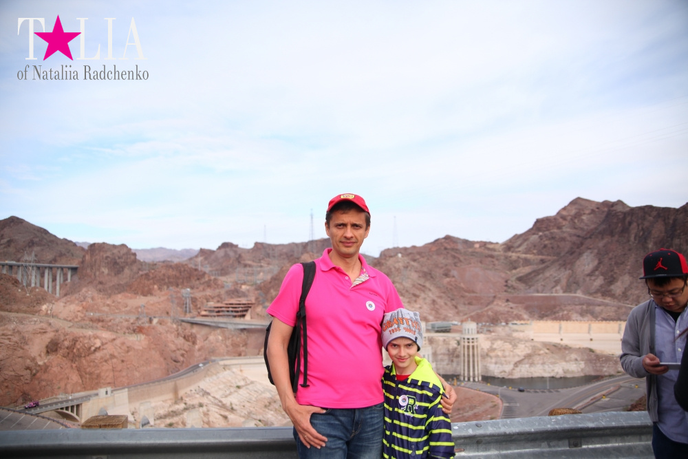 Гидроэлектростанция Плотина Гувера на реке Колорадо в Гранд Каньоне Аризоны