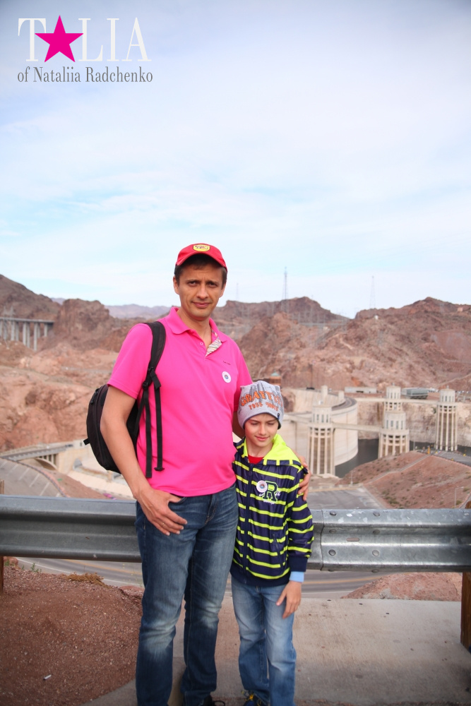 Гидроэлектростанция Плотина Гувера на реке Колорадо в Гранд Каньоне Аризоны