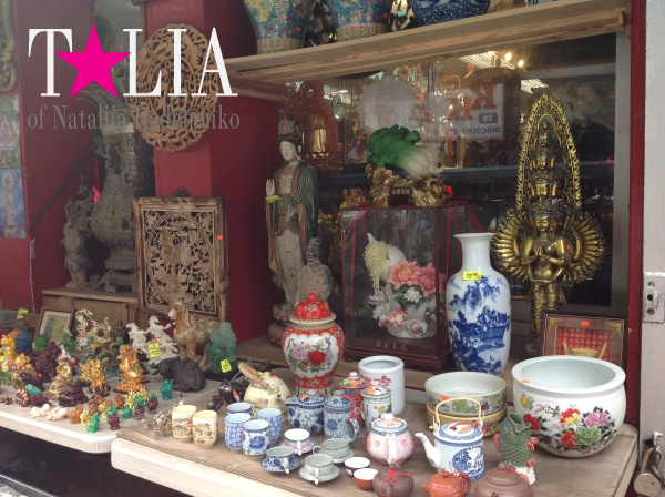 Китайский антиквариат. Чайна-таун, Манхэттен, Нью-Йорк. (Chinatown)