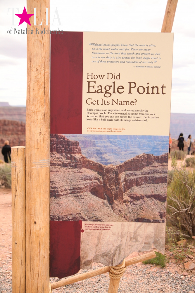 Стеклянный мост SkyWalk или смотровая площадка Гранд-Каньона, Аризона, США