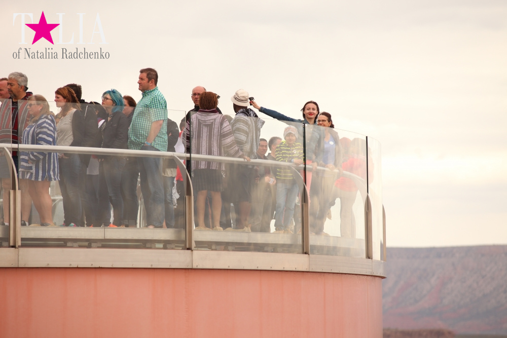 Стеклянный мост SkyWalk или смотровая площадка Гранд-Каньона, Аризона, США