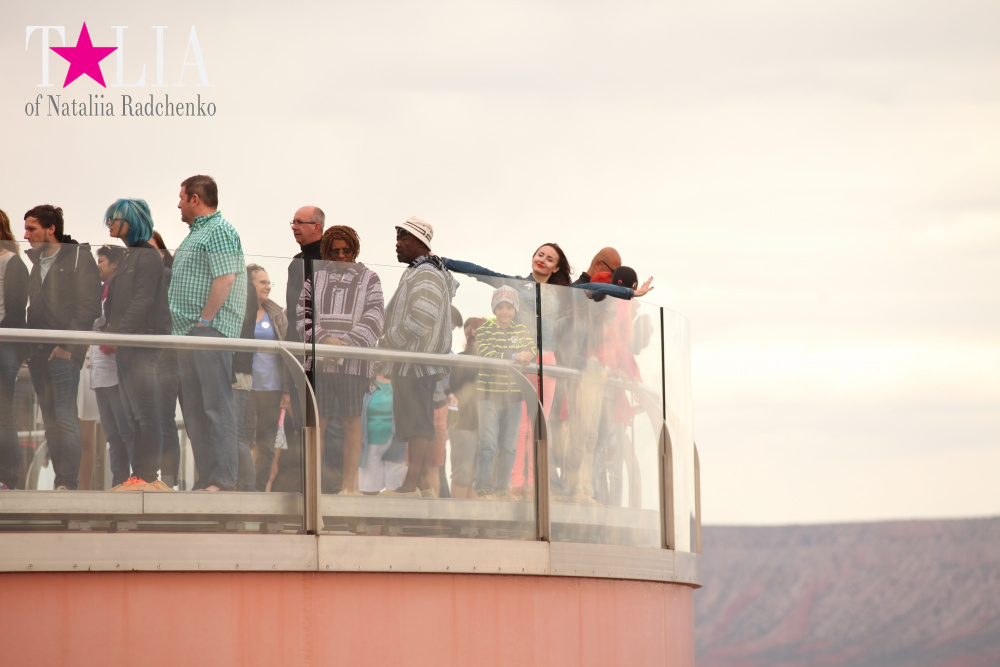 Стеклянный мост SkyWalk или смотровая площадка Гранд-Каньона, Аризона, США