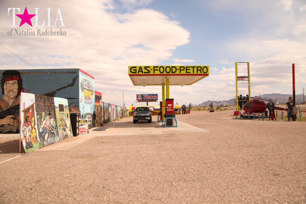 Сафари в пустыне Мохаве и типичная американская заправка в Аризоне