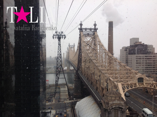 Квинсборо бридж. Вид с воздушного трамвая Roosevelt Island Tramway.