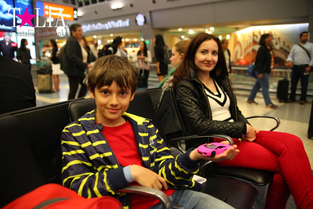 Как же перед полетом что-то не купить?:) Аэропорт Лас Вегаса.