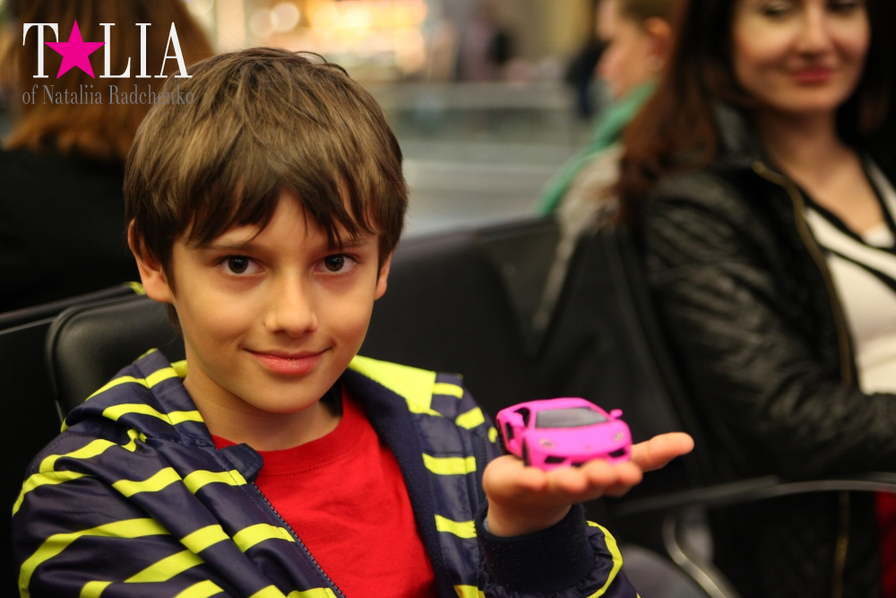 Как же перед полетом что-то не купить?:) Аэропорт Лас Вегаса.