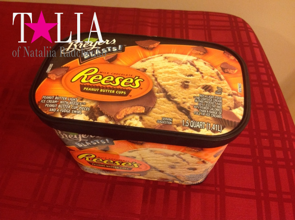 В Америке популярно мороженое с кусками шоколадных батончиков.