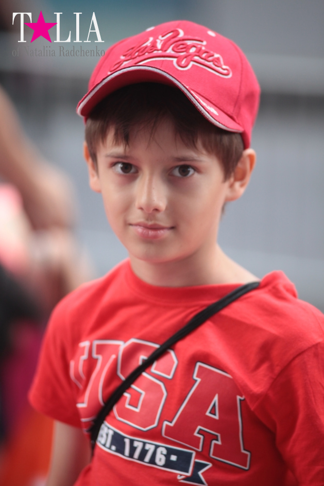 Мой сын приобщился к йоге на Solstice in Times Square 2016