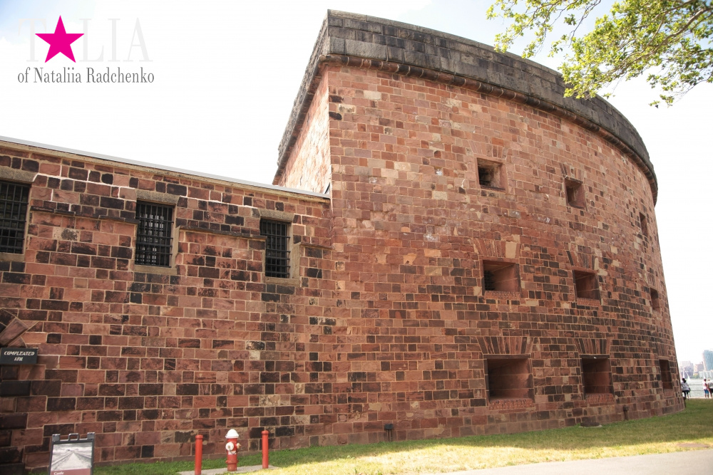 Замок Уильямс на Гувернер Айленде в Нью-Йорке (Williams Castle)