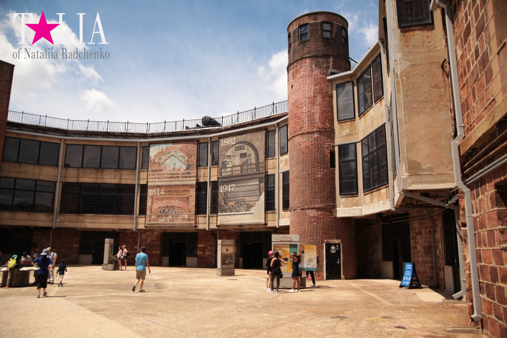 Замок Уильямс на Гувернер Айленде в Нью-Йорке (Williams Castle)