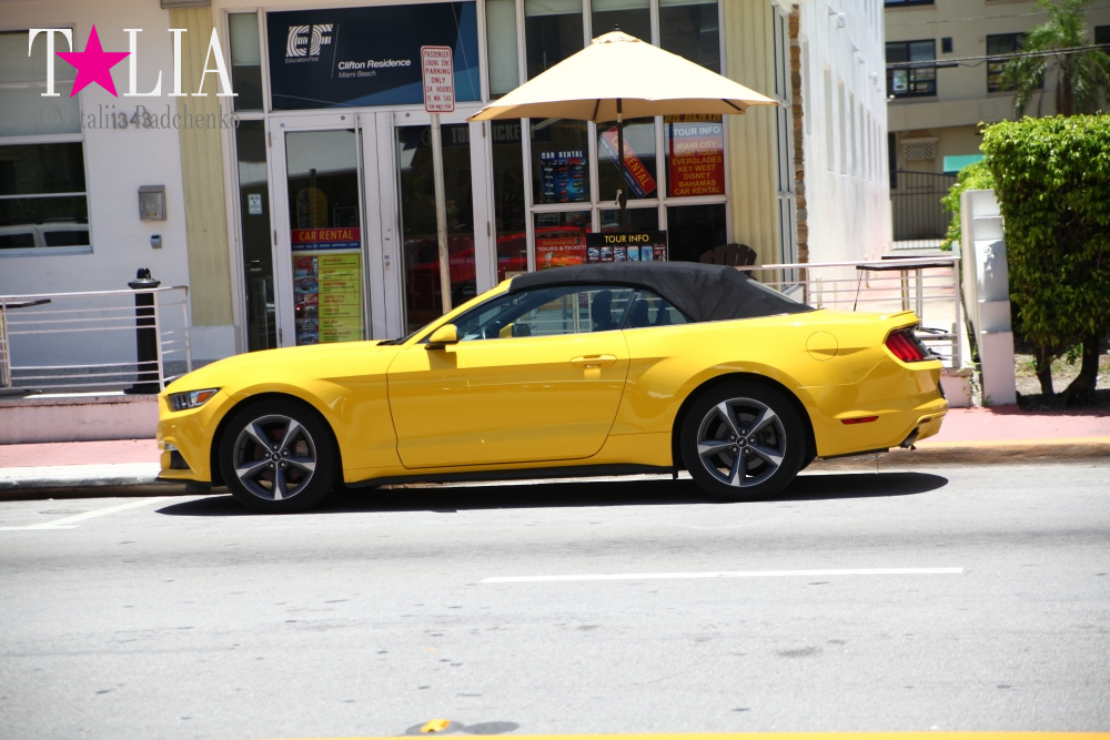 Коллинз Авеню на Майами Бич (Сollins Аvenue)